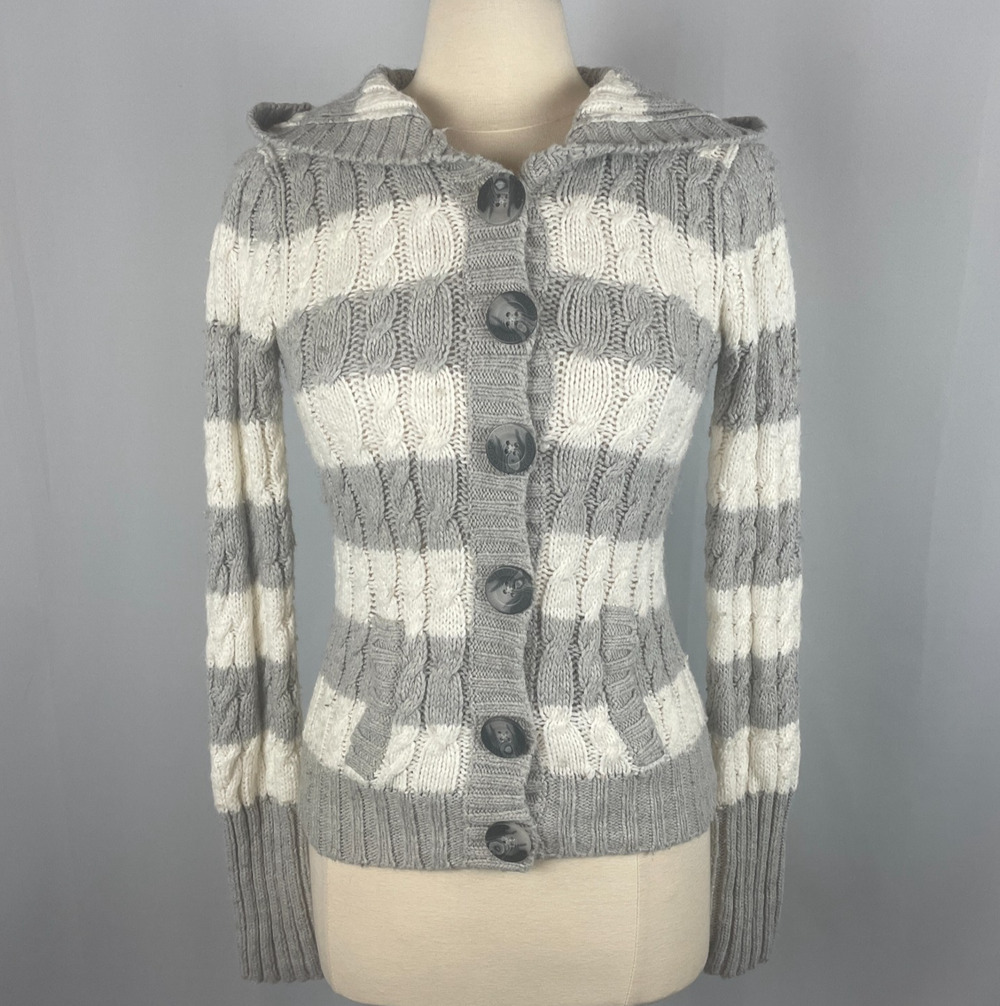 Y2K 2000s Aeropostale Sweater Medium White Gray Slim Fit Fairy Grunge Whimsigoth